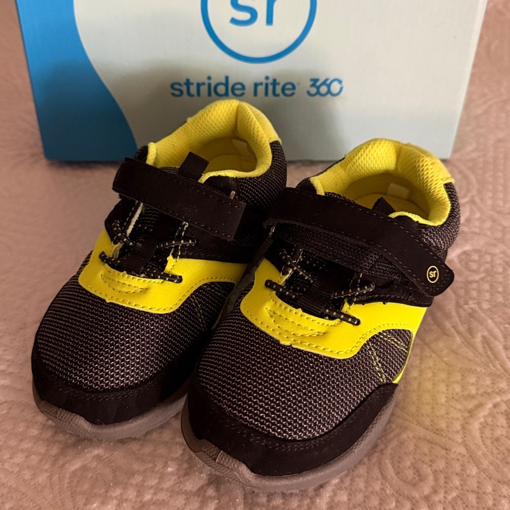 Stride Rite Azaria Black and Yellow Toddler Shoes